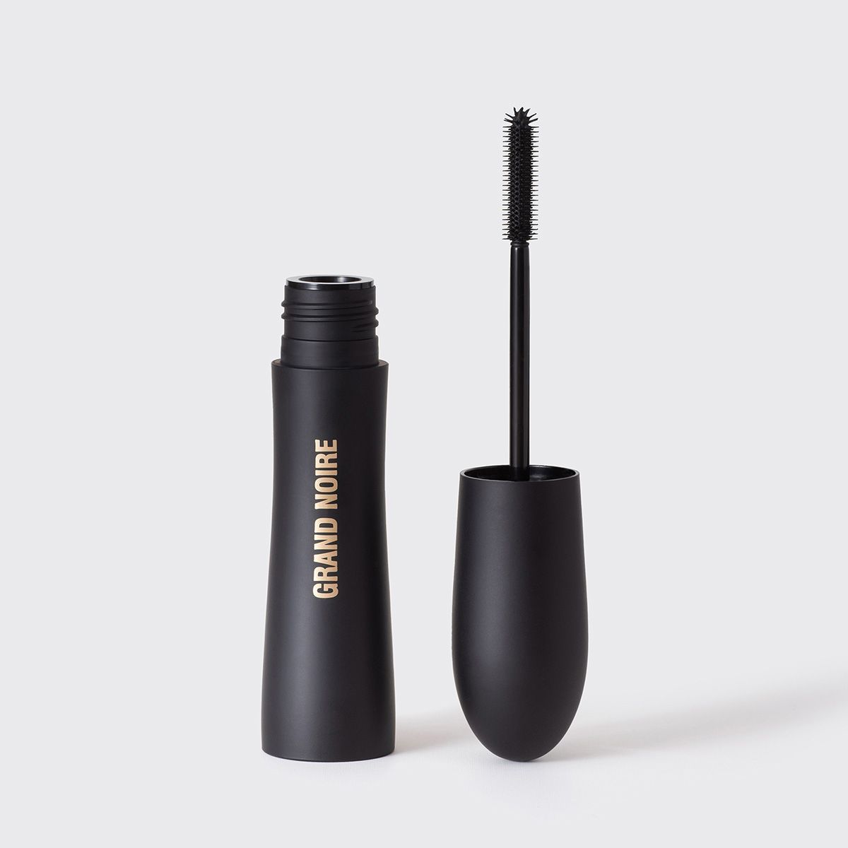 WOW maskara za volumen i produženje Grand Noire 01
